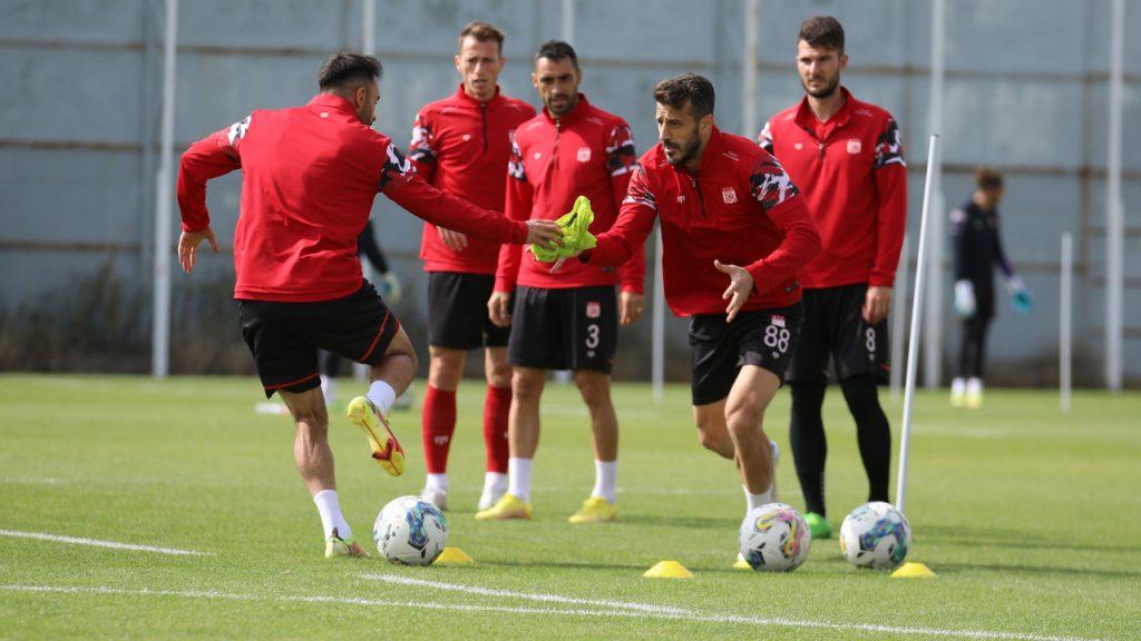 Sivasspor Başakşehir hazırlıklarını sürdürüyor