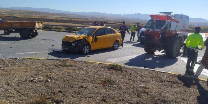 Kırıkkale'de otomobil ile traktör çarpıştı: 1 ölü, 1 yaralı