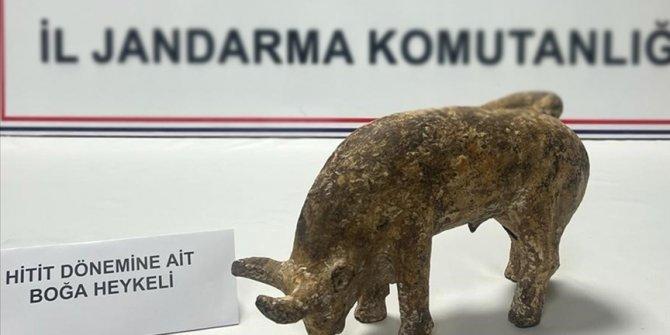 Nevşehir'de 3 bin yıllık olduğu değerlendirilen boğa heykeli ele geçirildi