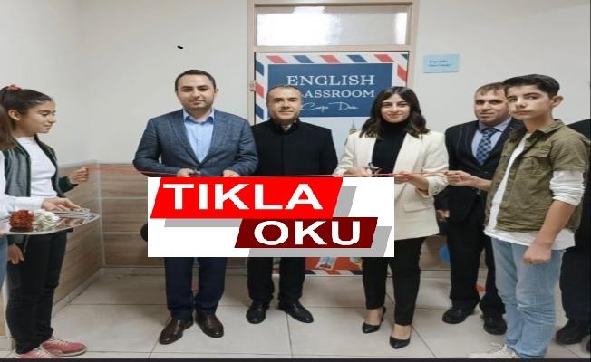 kendi imkânlarıyla sınıf açtı
