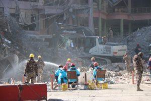 depremDİYARBAKIR'DA 7 ENKAZ ALANINDAN 5'İNCİSİ TAMAMLANDI