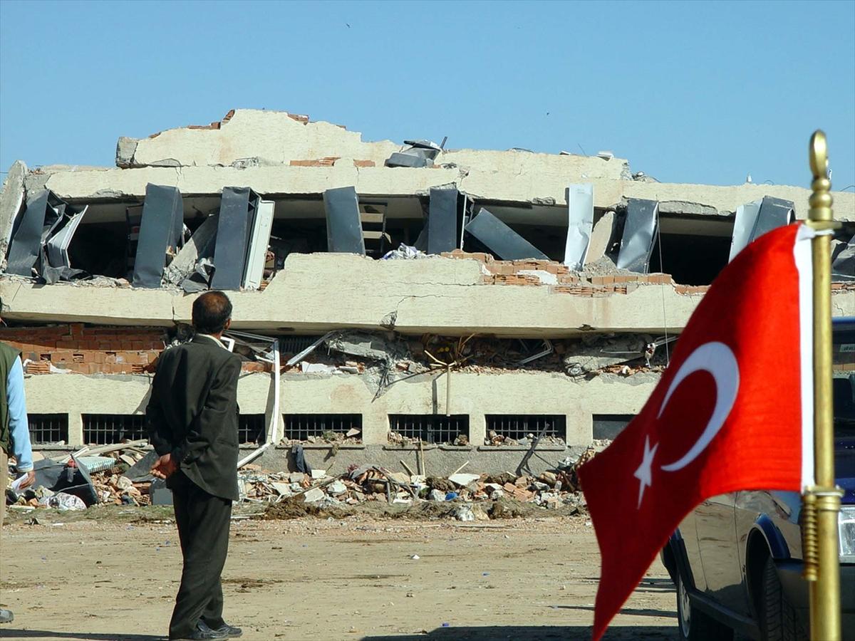 İstanbul'un kırmızı listesi! Mahalle mahalle deprem riski taşıyan ilçeler