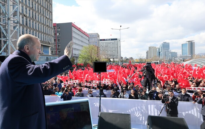 Cumhurbaşkanı Erdoğan'dan Davutoğlu ve Babacan'a: Terör örgütlerine teslim oldular