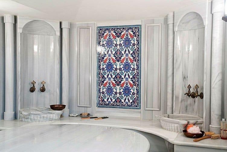 Genç öğretmenin hamam sefası kötü bitti! Tendonları koptu kıkırdakları parçalandı