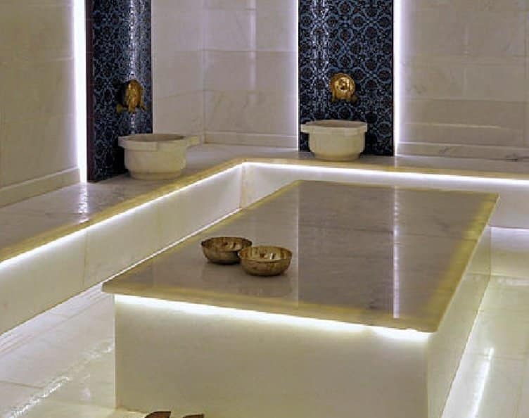 Genç öğretmenin hamam sefası kötü bitti! Tendonları koptu kıkırdakları parçalandı