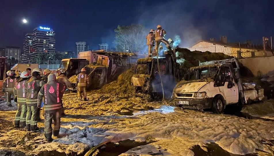 Veliefendi Hipodromu önünde park halindeki araçlarda yangın çıktı - Son Dakika Türkiye Haberleri | NTV Haber
