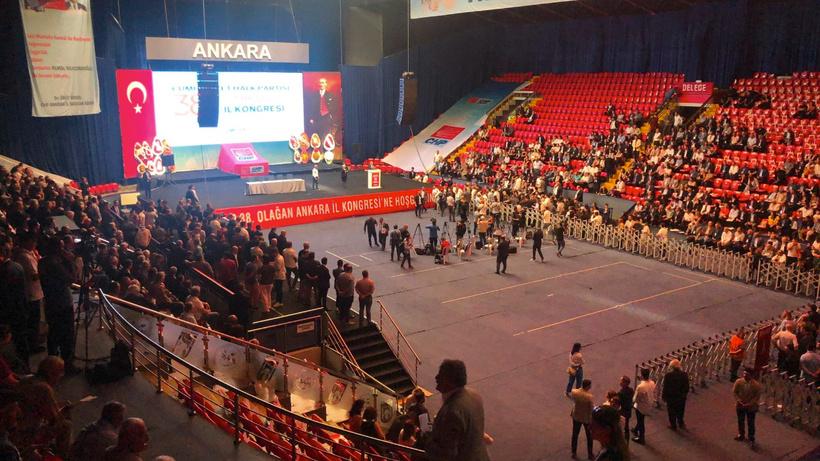 CHP Ankara İl Kongresi'nde Salon Boş Kaldı