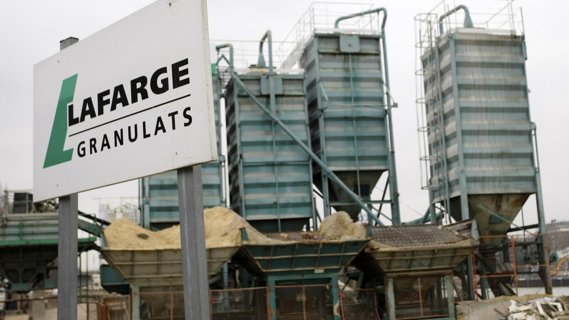 French court reinstates crimes against humanity probe in Lafarge Syria case - SWI swissinfo.ch