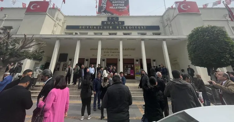 Adana Büyükşehir Belediyesi’nde silahlı saldırı! Özel kalem müdürü Samet Güdük ağır yaralandı