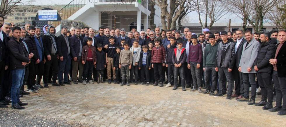 HÜDA PAR Diyarbakır Büyükşehir Belediye Başkan Adayı Faruk Dinç, seçim çalışmaları kapsamında halk buluşmalarına devam ediyor.
