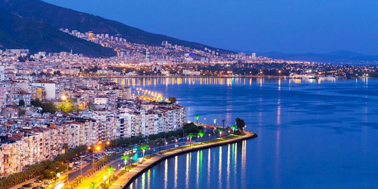 İzmir'in Ödemiş ilçesinde süt tankerinin çarptığı 4 yaşındaki çocuk ağır yaralandı.