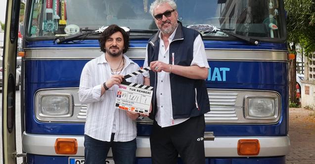 BKM’nin yeni filmi ‘Tur Rehberi’ sete çıktı