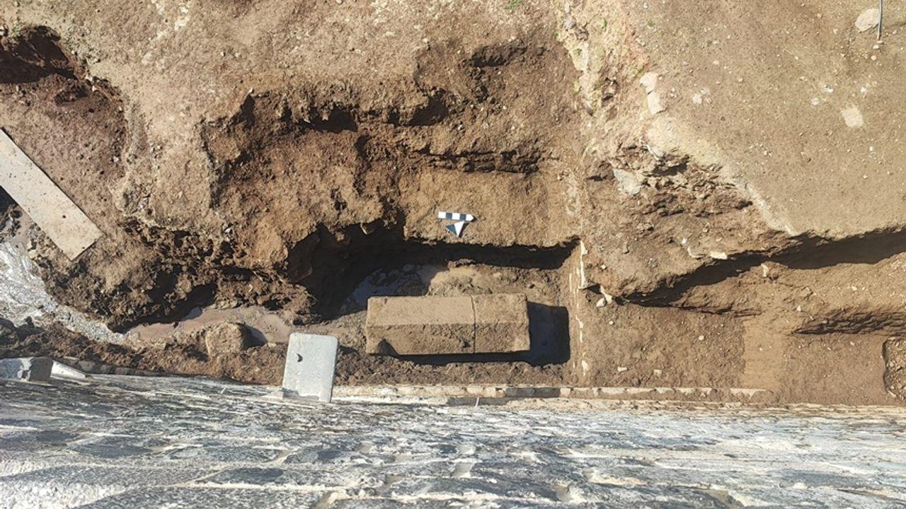 Diyarbakır Sur dibinde Roma dönemine ait 1 lahit mezar