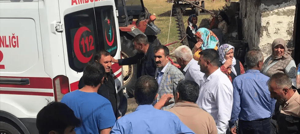 Ağrı'da mutfak tüpü patladı, biri ağır 3 kişi yaralandı