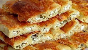 Tel tel dökülen börek pişirmenin sırrıymış! Hazır yufkayla yapılan lezzetli böreğin sırrı