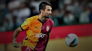 Galatasaray'da Leo Dubois'ya Arda Turan talip!