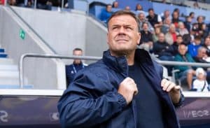Young Boys'un teknik direktörü Patrick Rahmen tribünlere el hareketi çekti!