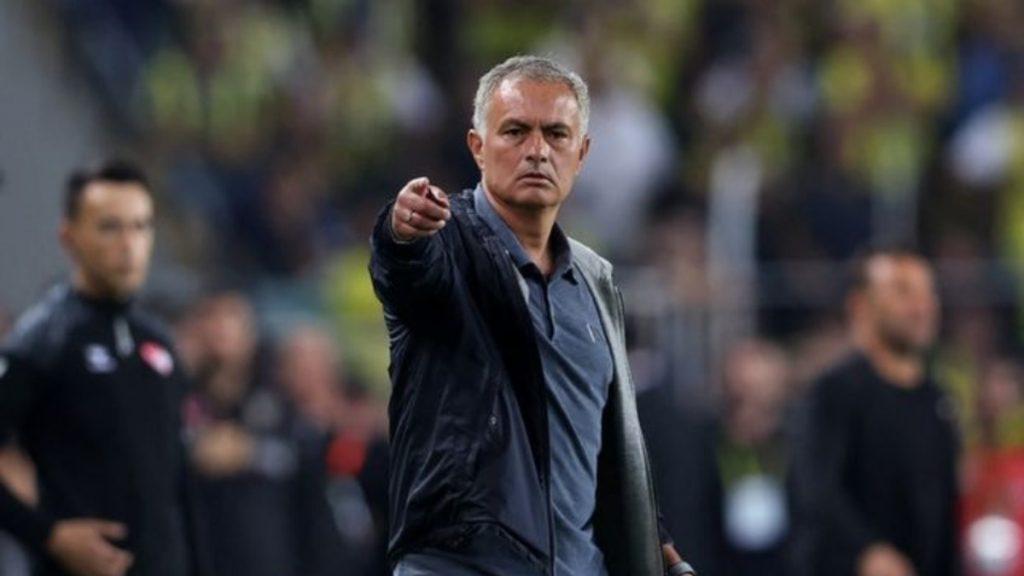 Jose Mourinho: Çok salakça bir cevap olarak gözükecek ama...