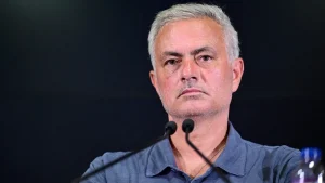 Mourinho: Hakemler Galatasaray'ı kayırıyor