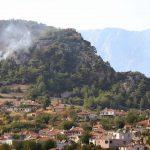 Muğla Menteşe’de yerleşim yerlerine yakın orman yangını!