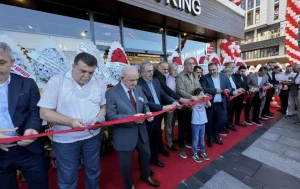 Ömer Çelik: Burger King açılışına katılan isimler disipline sevk edildi