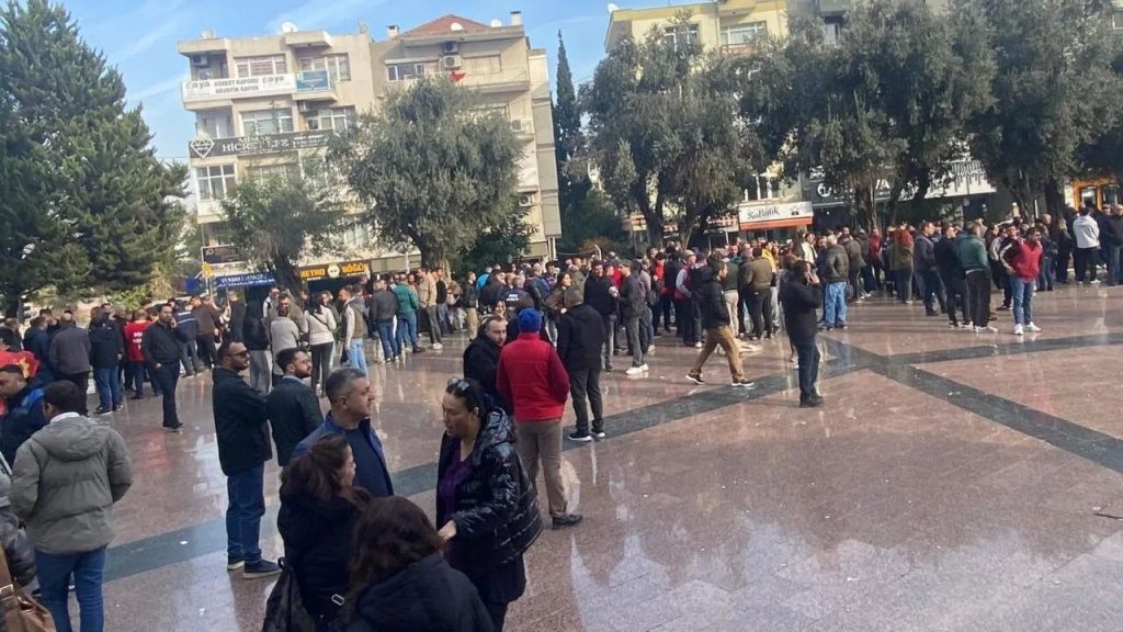 Buca Belediyesi’nde Tarihi Grev: 25 Yıl Sonra Emekçiler Hakkını Arıyor