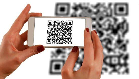 QR Kod Okutma Nasıl Yapılır? iOS ve Android İçin Pratik Rehber