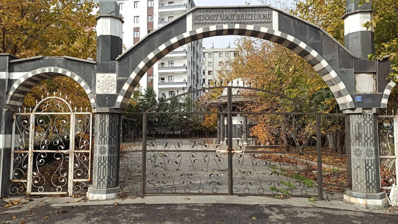 Diyarbakır’daki Cami hayırseverlerin yardımını bekliyor