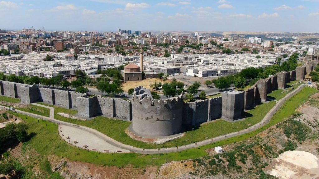 Diyarbakır’ın Surları Ne Anlatıyor?