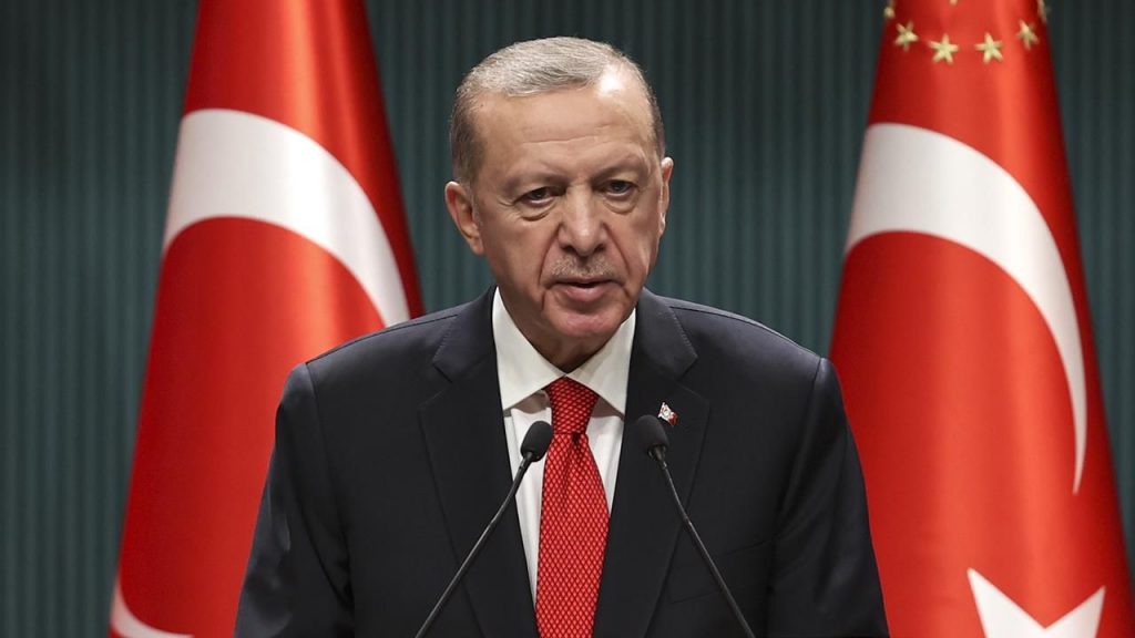 Erdoğan: Batıcı zihniyetin yaraları kapanmadı