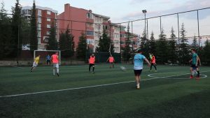 Isınmadan futbol oynamak kalp krizini tetikleyebilir