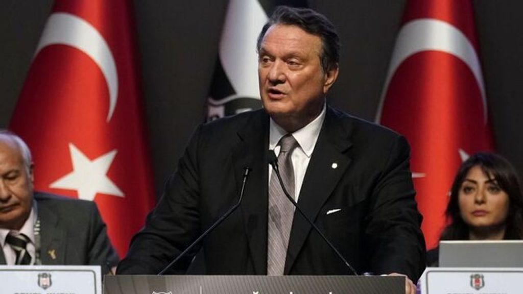 Hasan Arat, Beşiktaş Kulübü Başkanlığını bıraktı
