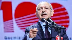 Kemal Kılıçdaroğlu adliyede: Siyasi yasak ve 3.5 yıla kadar hapsi isteniyor