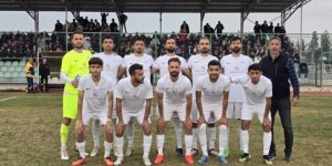 Sur  Belediyespor çıkışa geçmek istiyor