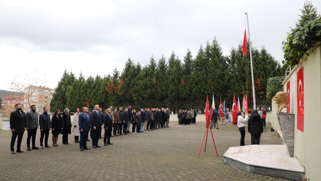 Ferizli’de Öğretmenler Günü coşkuyla kutlandı