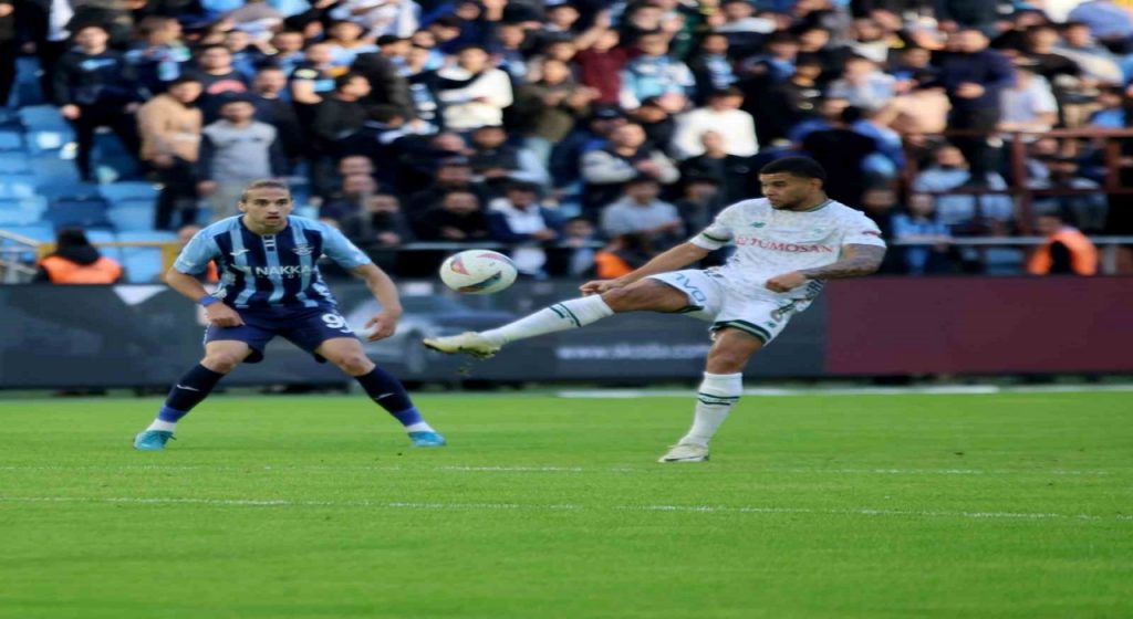 Trendyol Süper Lig: Adana Demirspor: 0 - Konyaspor: 0 (İlk yarı)