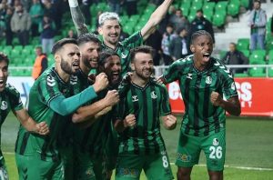 Sakaryaspor'dan 14 maçta 4 galibiyet