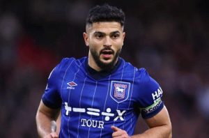 Ipswich Town'dan Morsy'e destek