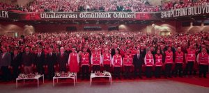 4. Kırmızı Yelek Uluslararası Gönüllülük Ödülleri Sahiplerini Buldu