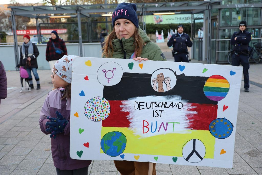 Ludwigsburg’da ırkçılığa karşı miting