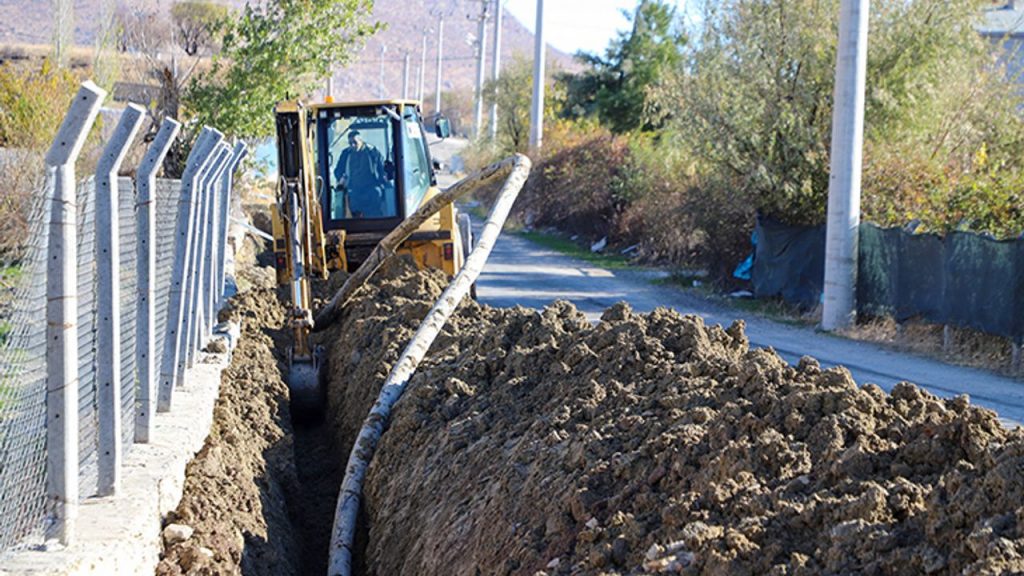 DİSKİ, Hani'deki içme suyu hattını yenileyerek kalıcı çözüm üretti