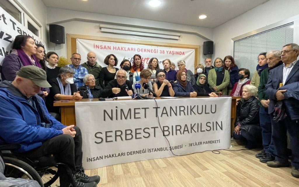 İnsan hakları savunucuları: Nimet Tanrıkulu'nun yanındayız