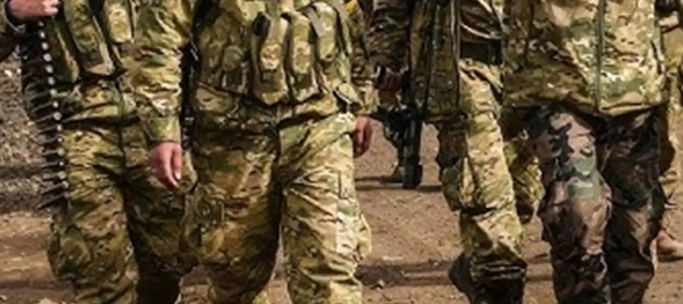 Irak'ta Suriyeli askerler için çadır kampı kuruluyor