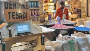 Diyarbakır'da Kuruyemişçilerde Yılbaşı Yoğunluğu