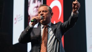 Özgür Özel, partisinin Gençlik Kolları Kurultayı'nda: Başaracağız ve iktidarı kuracağız