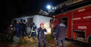 Antalya’da gecekonduda korkutan yangın