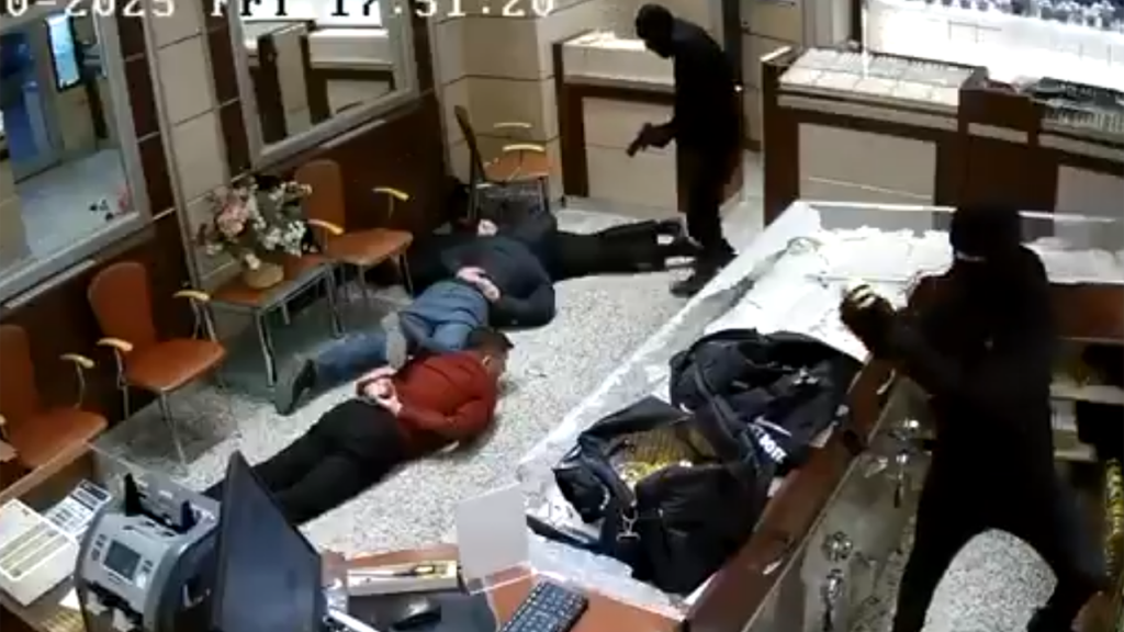 Safranbolu'daki kuyumcu soyguncuları tutuklandı
