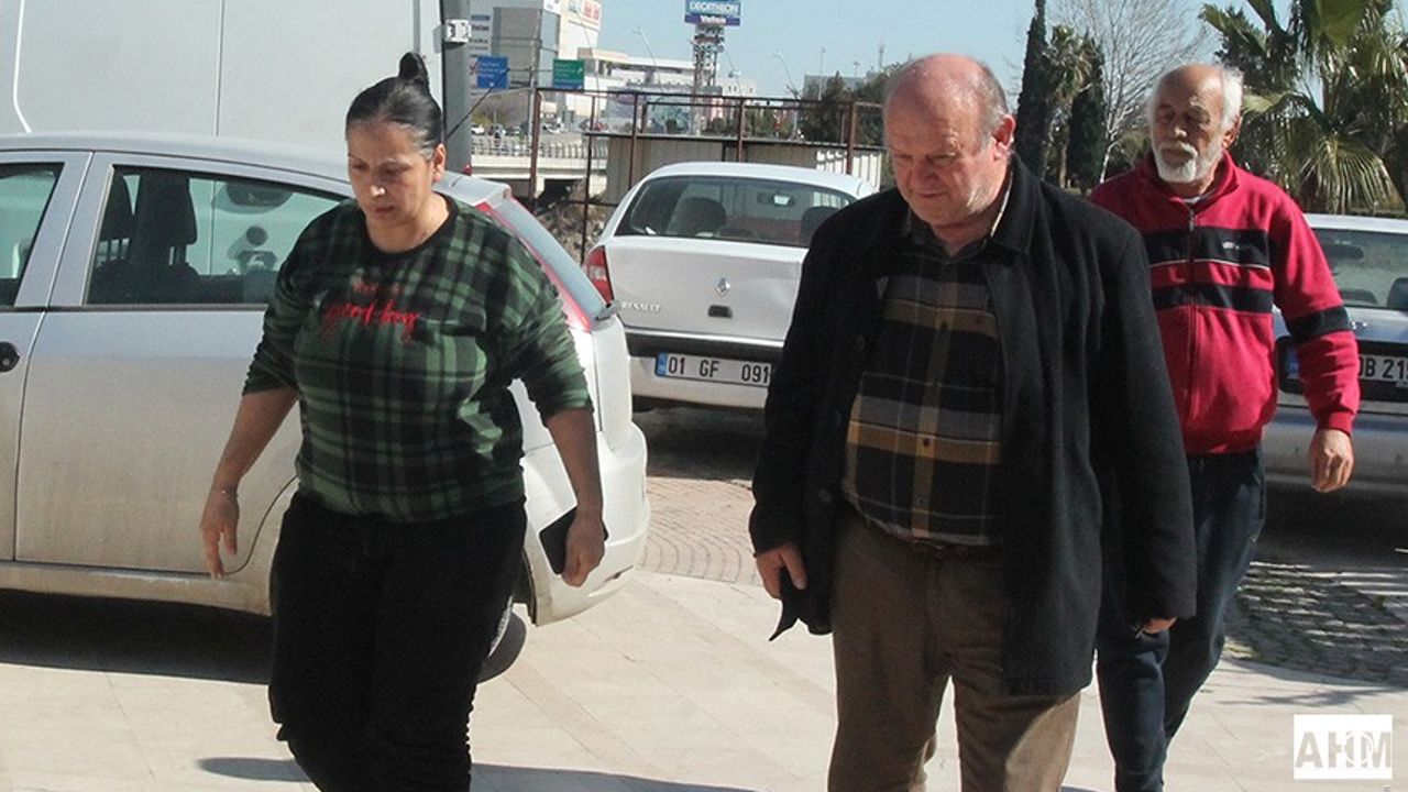 Esendemir “Depremlerin Acısı Derinden Yaşıyoruz” 2 baskan cafer esendemir depremde 2 evladini kaybeden elcin ezer ile esini kaybeden babasi hamza ezeri biraraya getirdi nA8yHJ