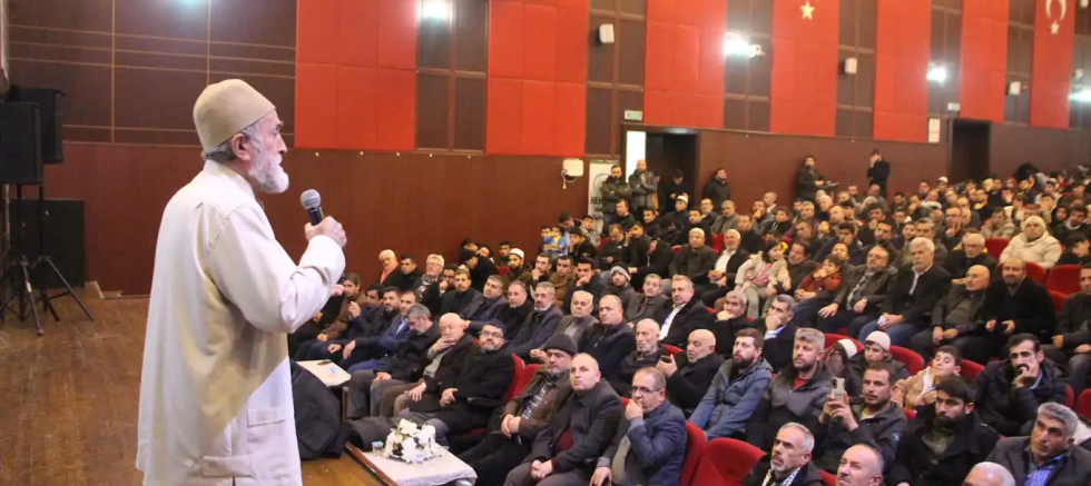 İlahiyatçı-Yazar Göktaş: 7 Ekim’de şehitlerin vesilesiyle Allah, nurunu Gazze’ye indirdi