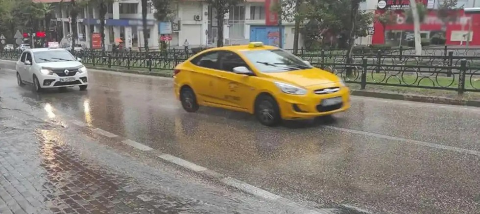 Meteorolojiden kuvvetli yağış uyarısı
